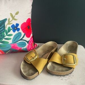 Birkenstock Big Buckle Arizona Women’s Sandal